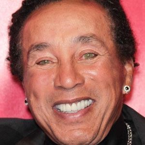 Smokey Robinson Profile Picture