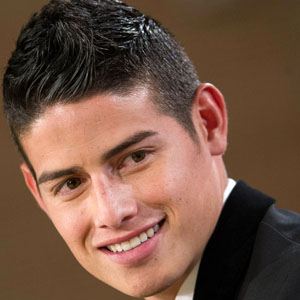 James Rodriguez Biografia Datos Familia Famous Birthdays