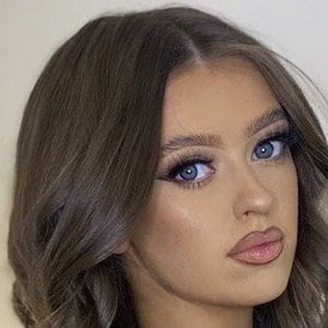 Chloe Rose Profile Picture