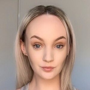 Pixie Rose Profile Picture