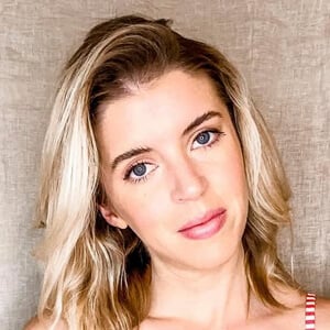 Theresa Rowley Profile Picture