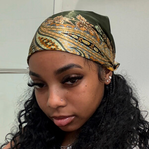 saniyaluvv Profile Picture