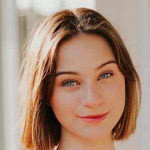 Elizabeth Saunders Profile Picture