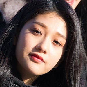 Lee Seo-yeon - Age, Family, Bio | Famous Birthdays