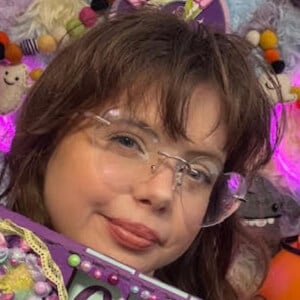 simonajulieta Profile Picture