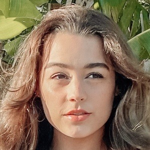 Simplyivee Profile Picture
