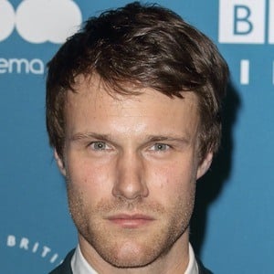 Hugh Skinner Profile Picture