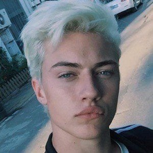 Lucky Blue Smith Profile Picture