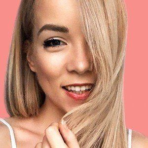 Mia Soarez - Age, Family, Bio | Famous Birthdays