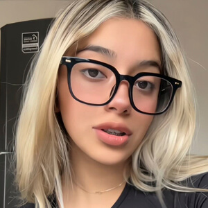 Naomi Solis Profile Picture