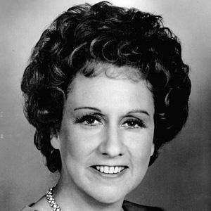 Jean Stapleton Profile Picture