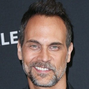 Todd Stashwick Profile Picture