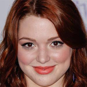 Jennifer Stone Profile Picture