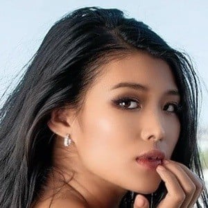 Jiaoying Summers Profile Picture