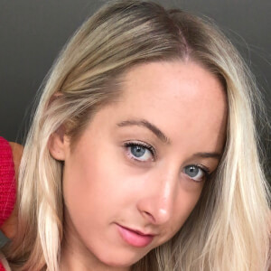 Ellie Sursara Profile Picture