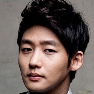 Lee Tae-sung - Age, Family, Bio | Famous Birthdays