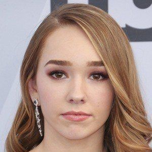 Holly Taylor Profile Picture