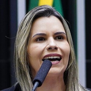 Clarissa Tércio