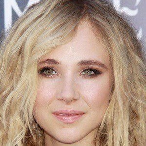 Juno Temple Profile Picture