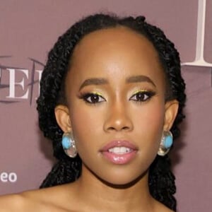 Zoë Renee Thomas Profile Picture
