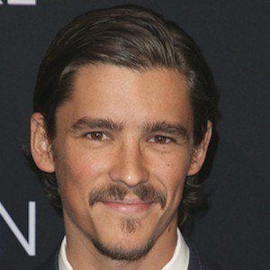 Brenton Thwaites Profile Picture