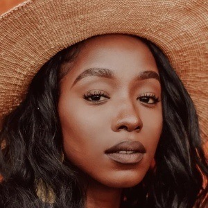 Timisola Profile Picture