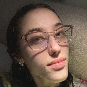 TinyJewishGirl Profile Picture