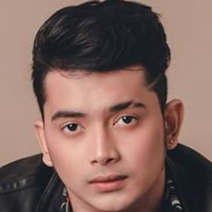 Miggy Tolentino Profile Picture