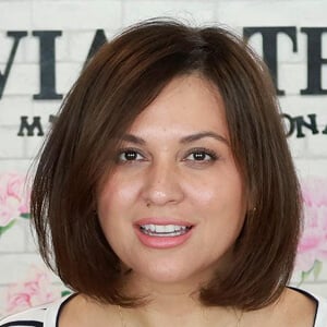 Vivian Tries Profile Picture