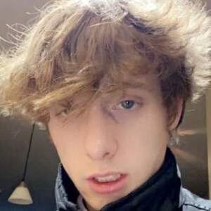 tsallyy Profile Picture