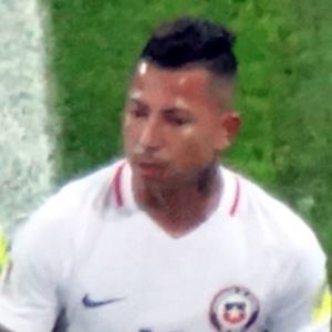 Leonardo Valencia Headshot 