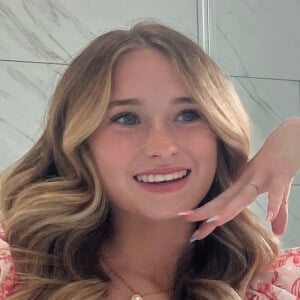 Ava Vancour Profile Picture