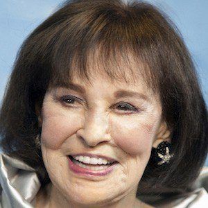 Gloria Vanderbilt Profile Picture