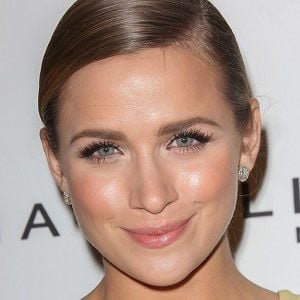 Shantel VanSanten Profile Picture