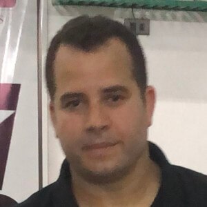 Leo Vieira Headshot 