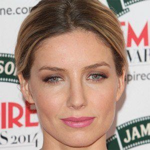 Annabelle Wallis Profile Picture