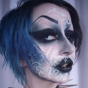 Alice Bizarre Profile Picture