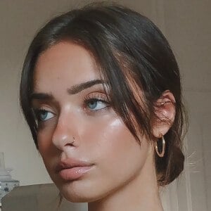 Lily Weber Profile Picture