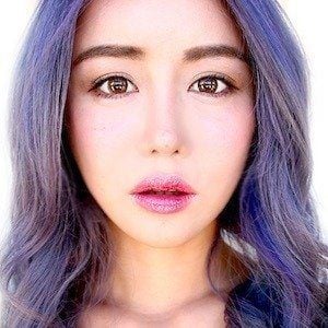 Wengie real cell phone number