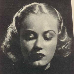 Fay Wray Profile Picture