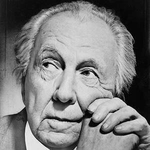 Frank Lloyd Wright Profile Picture