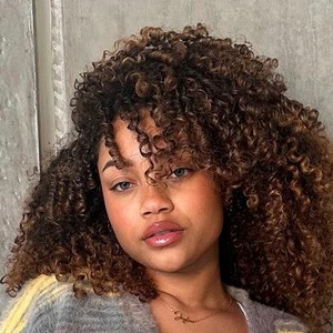 yasmealz Profile Picture