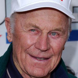 Chuck Yeager Profile Picture