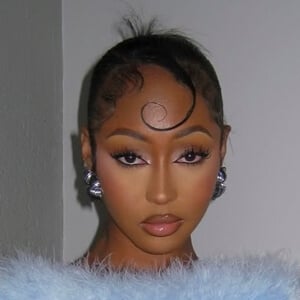 YouLoveJuu Profile Picture
