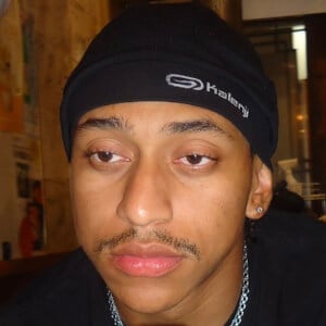 Yugi2x Profile Picture