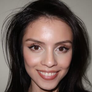 Zayra Profile Picture