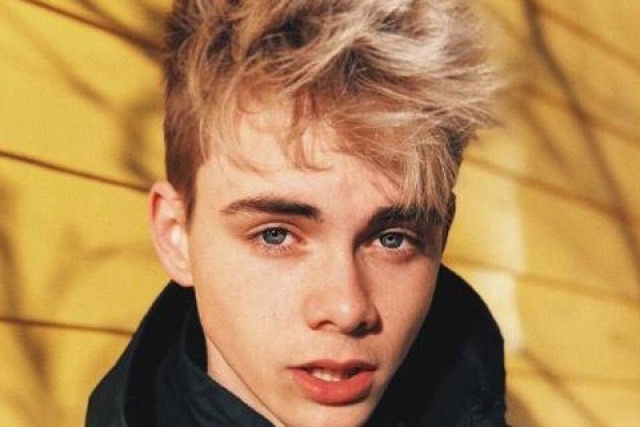 The Only One - Artist, Ages, Trivia | Famous Birthdays