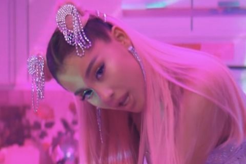 7 rings song lyrics