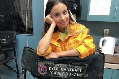 Gabby Duran: Babá de Aliens