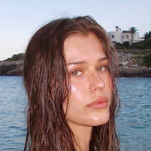 Šárka Švastalová Headshot 3 of 3